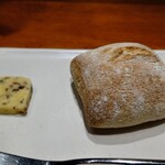 馳走西健一 - パンとボチェッリさんの海藻入りバター