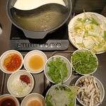 しゃぶ葉 - 料理写真:\(^o^)/