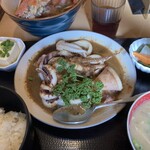 なか里 - イカしょうが焼き　定食の味噌汁もちゃんと付いてきた