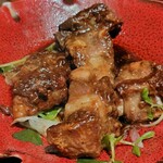 酒と肴とせいろ蒸し オオサカチャオメン - スペアリブのトーチー蒸し