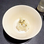 Japanese Soba Noodles 蔦 - 前菜4品目はなんと「おこげ」