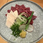 旬彩松風 - 馬刺し