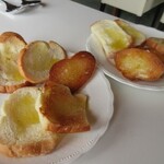 ラ・ルチア - ランチにセットのパン