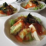 ラ・ルチア - ランチにセットのサラダ