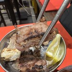 群衆焼肉 鬼乃子 - 【2025.12.15(月)】焼いた豚タン