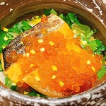 魚貝 ののぶ - 鮭いくら土鍋ご飯