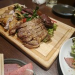 肉系居酒屋 肉十八番屋 - 