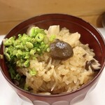 穴子料理と地酒 浅草 川井 - 舞茸とシメジのおこわ