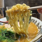 ラーメン 野良裏家 - 