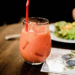 ラ・ピッコラ・ターヴォラ - ブラッドオレンジジュース