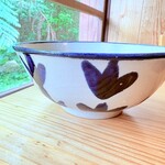 伊豆味そば - 特注の丼を使用（青）