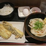 本場さぬきうどん 親父の製麺所 - ・「朝うどんセット＋なす天(¥480＋各\190)」