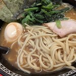 横浜家系ラーメン 内田家 - ラーメンアップ