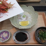 日本料理 TOBIUME - そ～っと外します