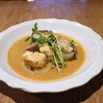 さじこよみ - アンコウのトマト煮込み　白菜包みご飯添え