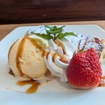 おみやげ&カフェボンボヤージュ - 