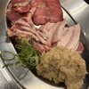 焼肉ホルモン 光山 - 光山コース。最初は白から