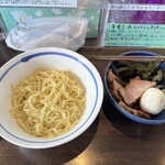 麺や 青雲志 - まぜてもビジュアルはおとなしい。