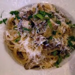 GROTTA PICCOLA  - きのこパスタ