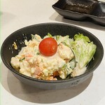 鉄板焼鳥 大阪食鶏販売 - ポテトサラダ380円