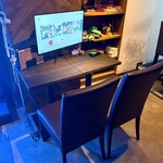 ダーツ&カラオケ ひらがなりんくす - 店内