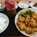 餃子苑 富丘の里 - 唐揚げ定食 810円（税込）