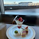 ブッフェ・ダイニング オーシャンテラス(ヨコハマ グランド インターコンチネンタル ホテル) - 娘のスイーツ
