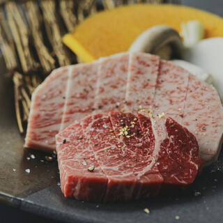 A5和牛を焼肉とステーキ、様々なスタイルで