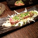 とん、とん、トン - 牛タタキ（座りのほう）2014.12