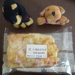 セブンイレブン - 料理写真:チーズ&オニオンブレッド