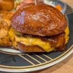 GOBBL’IN BURGER&GRILL - 