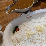 欧風カレー ボンディ 神田小川町店 - 