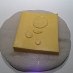 レフェルヴェソンス - お店のロゴを象ったバター