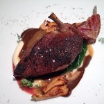 レフェルヴェソンス - マダガスカル産の野生の胡椒が仔鳩のブロック肉によく合います