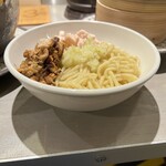 人類みな麺類とエスサワダ - 