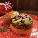 THE GRABBER hamburger pub - 【期間限定】 『TUDOR CHEESE BURGER￥2,310』 『ポテト¥165』 『HOT COFFEE￥165』