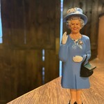 THE GRABBER hamburger pub - エリザベス女王