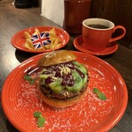 THE GRABBER hamburger pub - 【期間限定】 『TUDOR CHEESE BURGER￥2,310』 『ポテト¥165』 『HOT COFFEE￥165』