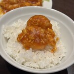 青龍門 - 海老と玉子のチリソース炒め、ご飯