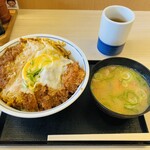 かつや - 料理写真:熱々カツ丼は男の憧れやさかい