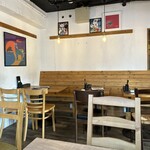 代官山 JUMP COFFEE ROASTERY CAFE - 店内
