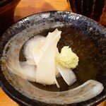 鮮魚鶏出汁麺 沢むら - わさびとガリも付いてきます