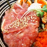 鮮魚鶏出汁麺 沢むら - ネットリと甘みのあるネギトロ