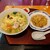 中国四川料理　留苑 - 料理写真:●本日のおすすめランチ　980円
          （野菜たっぷり五目ラーメンと炒飯）
          
          を注文してみた
          
          千円以内で
          フルサイズのラーメンと炒飯が付いてくるのは
          今の物価高のご時世を考えるとお得ではないか？とは思える