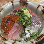 酒場はるや - 海鮮丼　近景