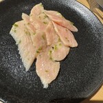 炭火焼肉 牛灯 - 