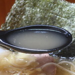湘南ねぎ家 - 塩ネギキャベラーメンスープアップ