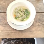 イシオノ - スープにも野菜たっぷり