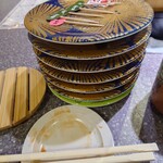 根室花まる - いつものように、ガリ食メインだったので、この皿数で満たされる：2025/12/14