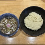 頑者 - 料理写真:2025.12.16 (火)    つけめん（小盛）　950円（税込）